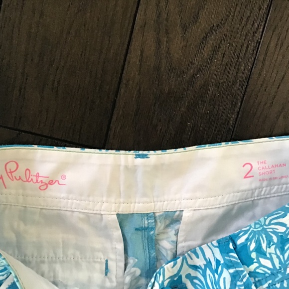 LILLY PULITZER CALLAHAN SHORT. 2 - Picture 2 of 6